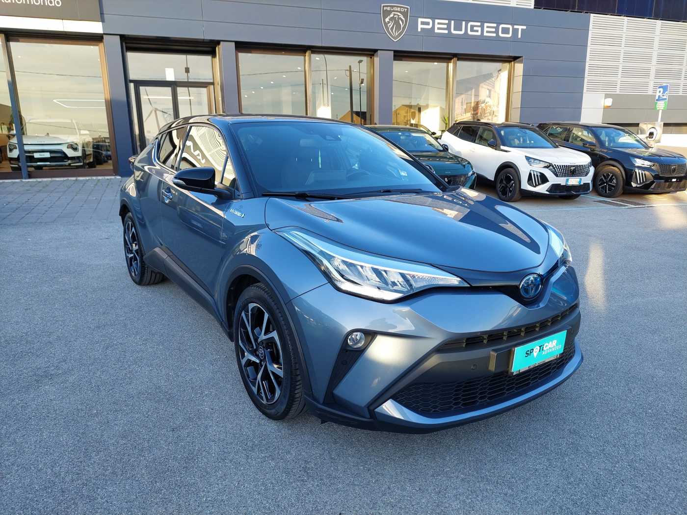 Toyota C-HR 2.0 Hybrid E-CVT Lounge