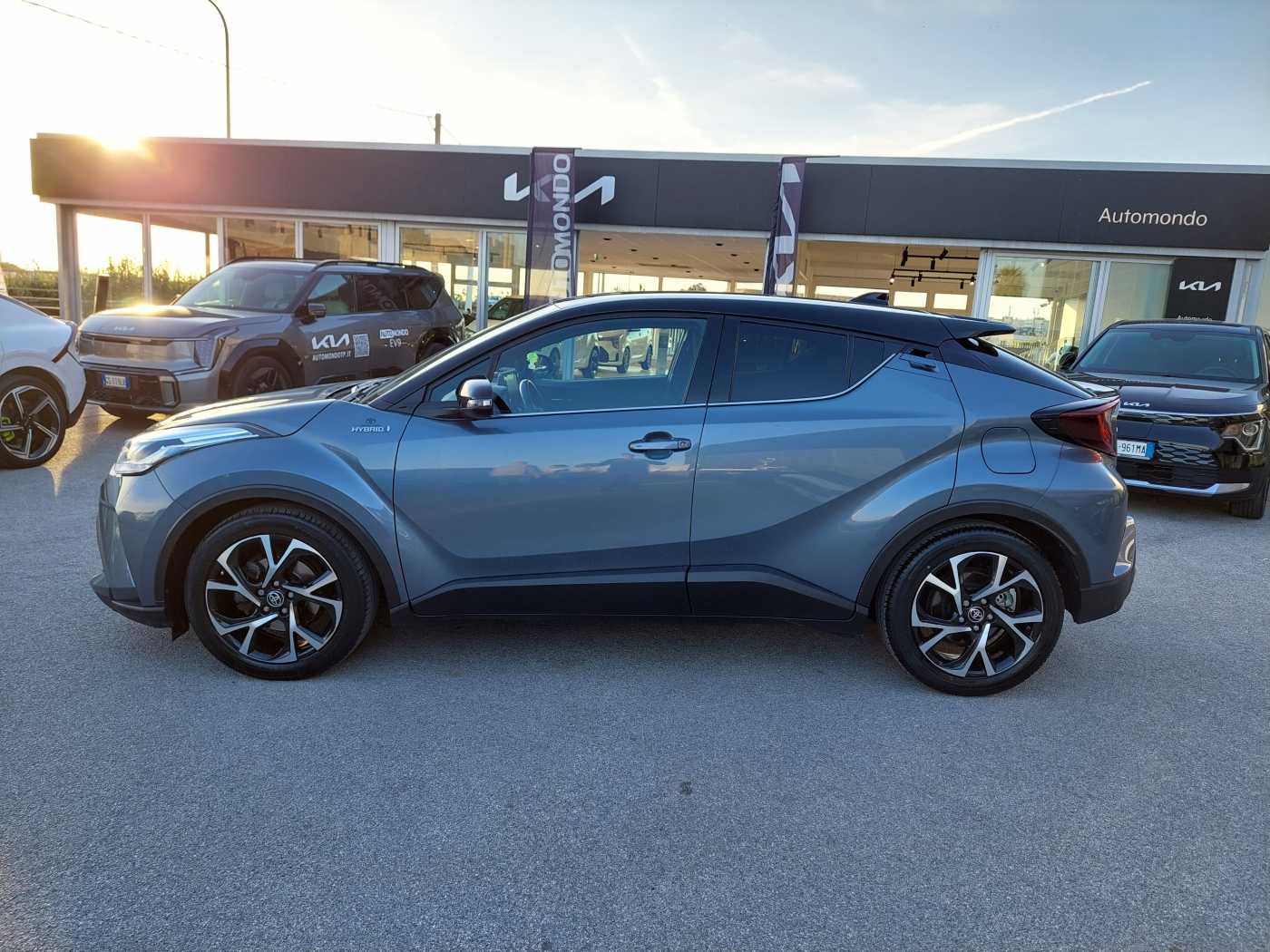 Toyota C-HR 2.0 Hybrid E-CVT Lounge