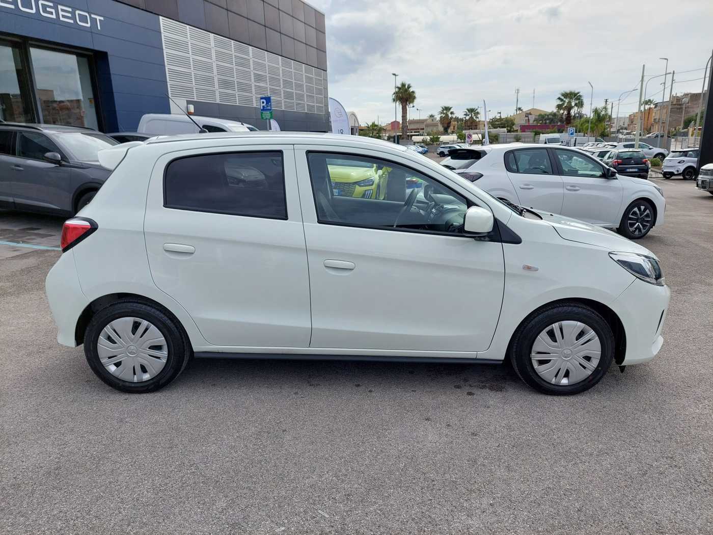 Mitsubishi Space Star 3ª serie 1.2 Invite Radio