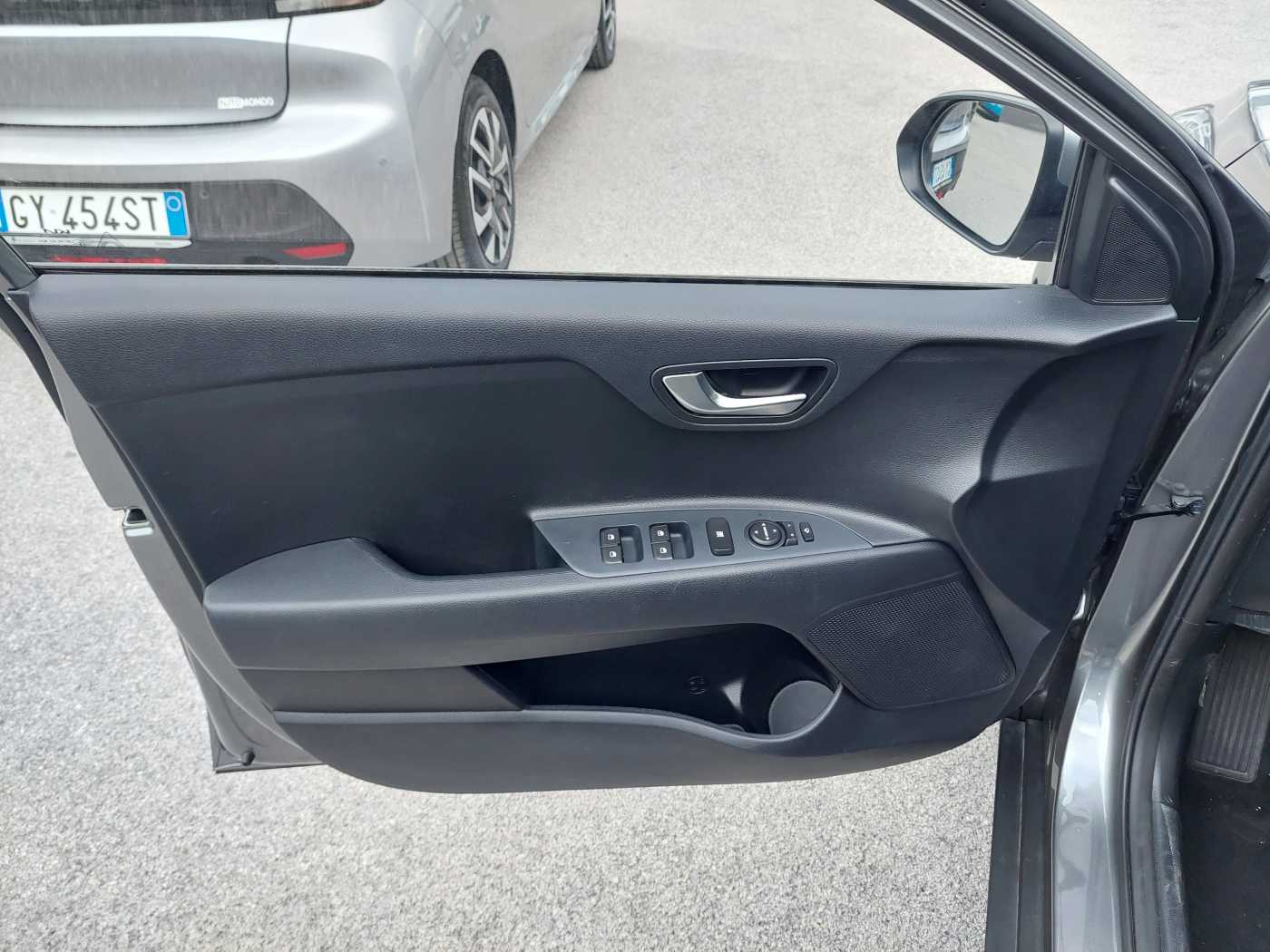 Kia Stonic 1.2 MPI Style TT