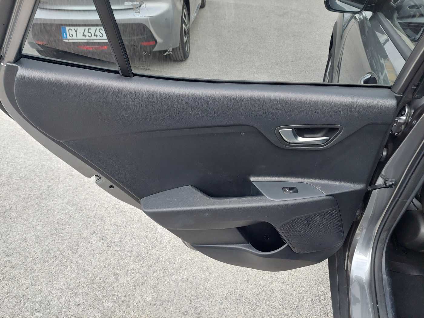 Kia Stonic 1.2 MPI Style TT