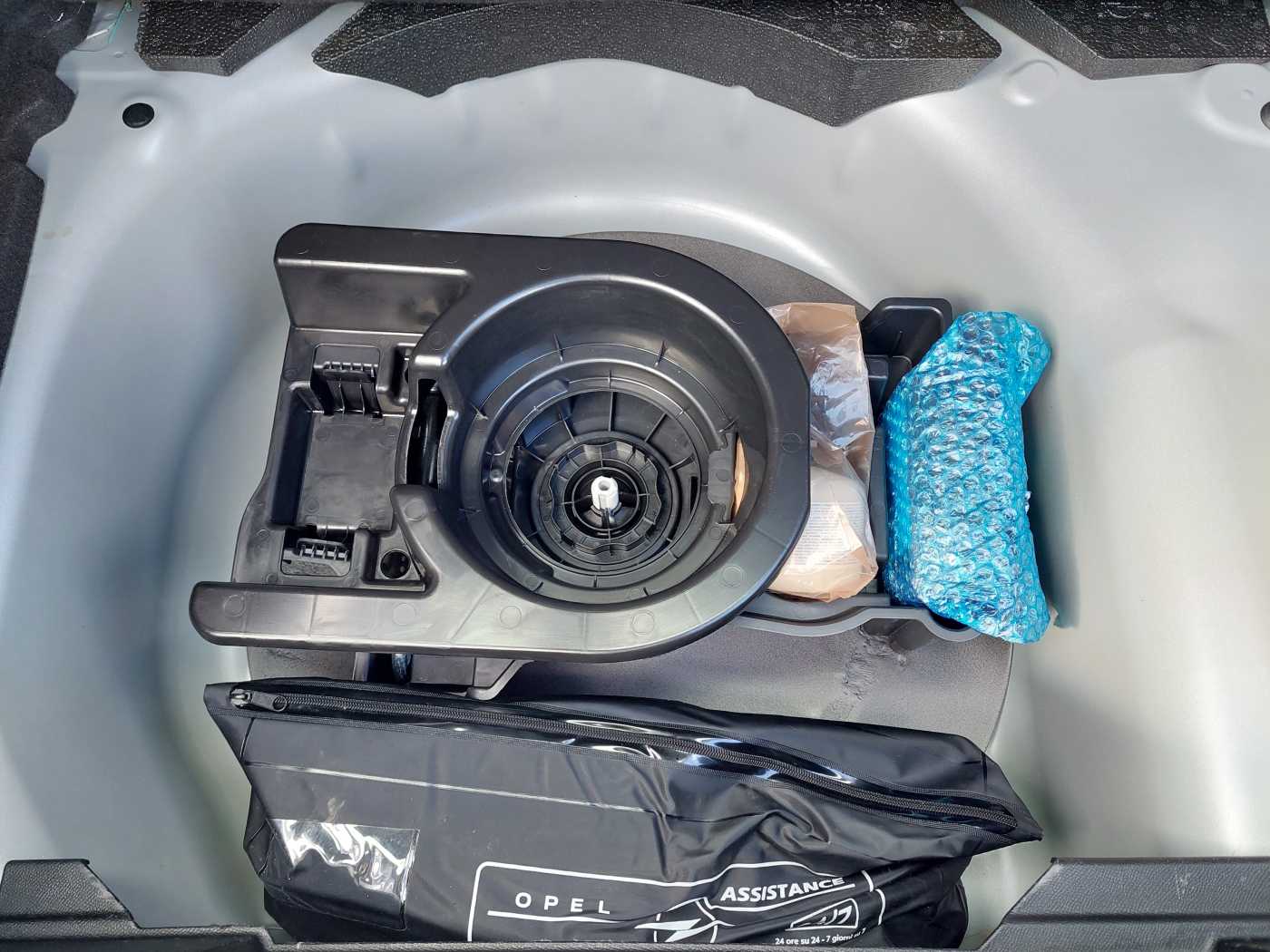 Opel Corsa 6ª serie 1.2 100 CV GS