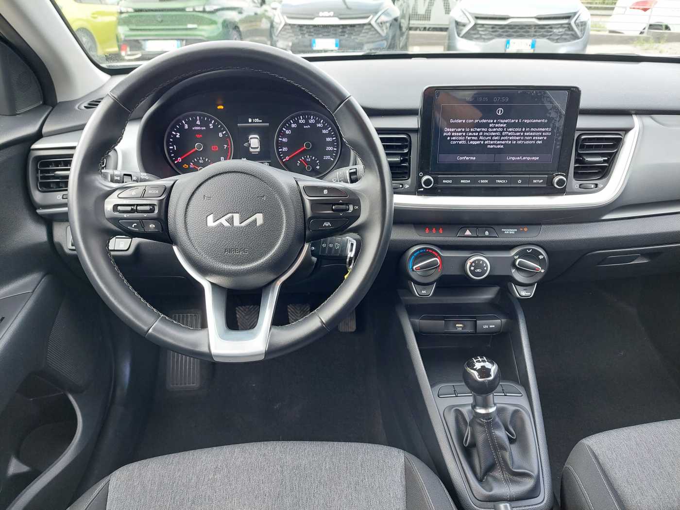 Kia Stonic 1.2 DPI Urban TT