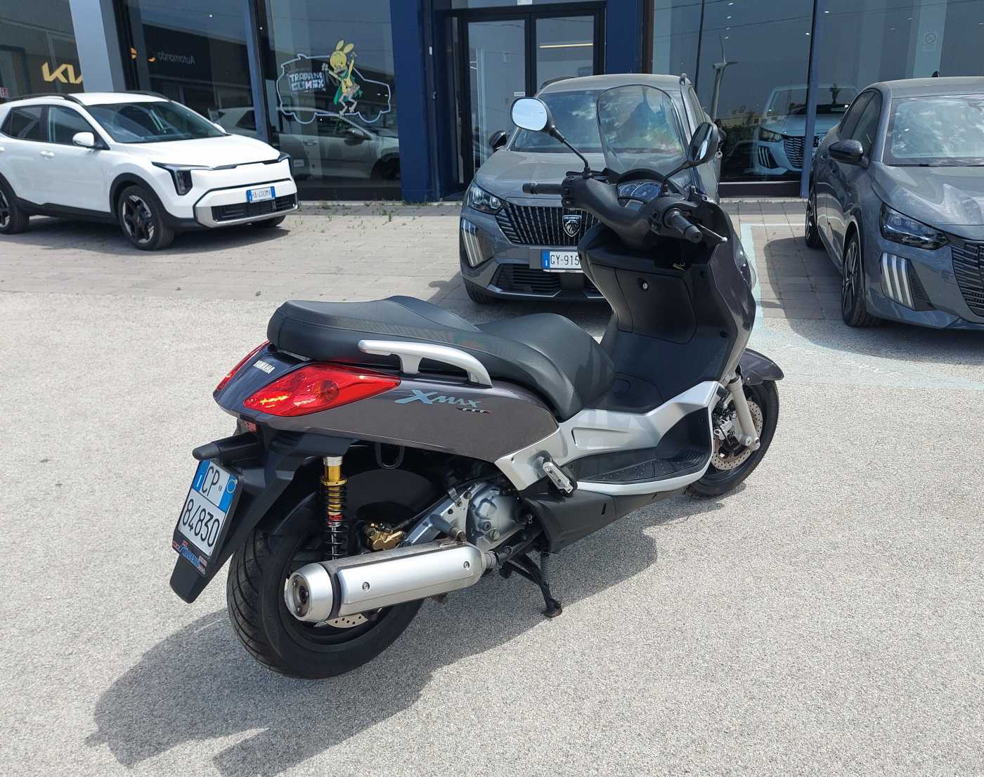 Yamaha XMAX 250