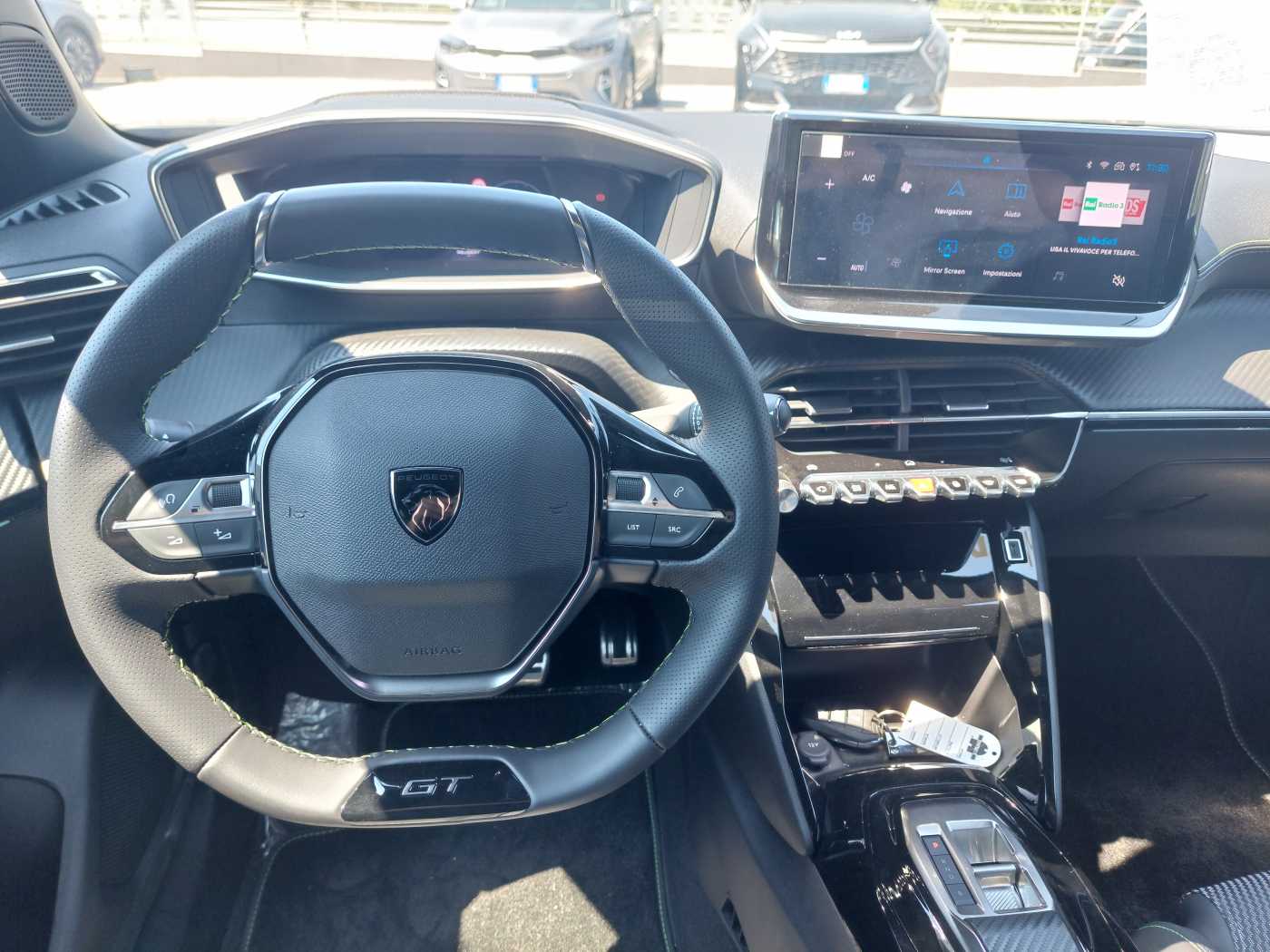 Peugeot 2008 2ª serie motore elettrico 156CV GT KM0