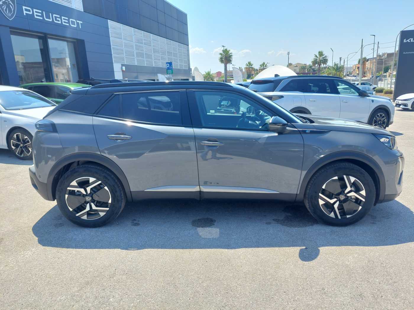 Peugeot 2008 2ª serie motore elettrico 156CV GT KM0