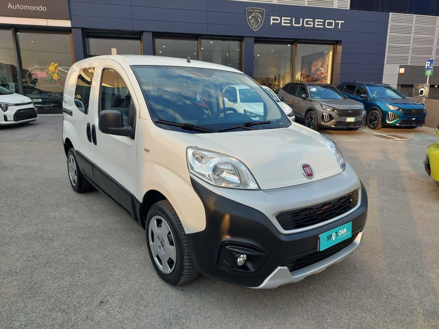 Fiat Fiorino 2ª serie 1.3 MJT 95CV Combi Adventure