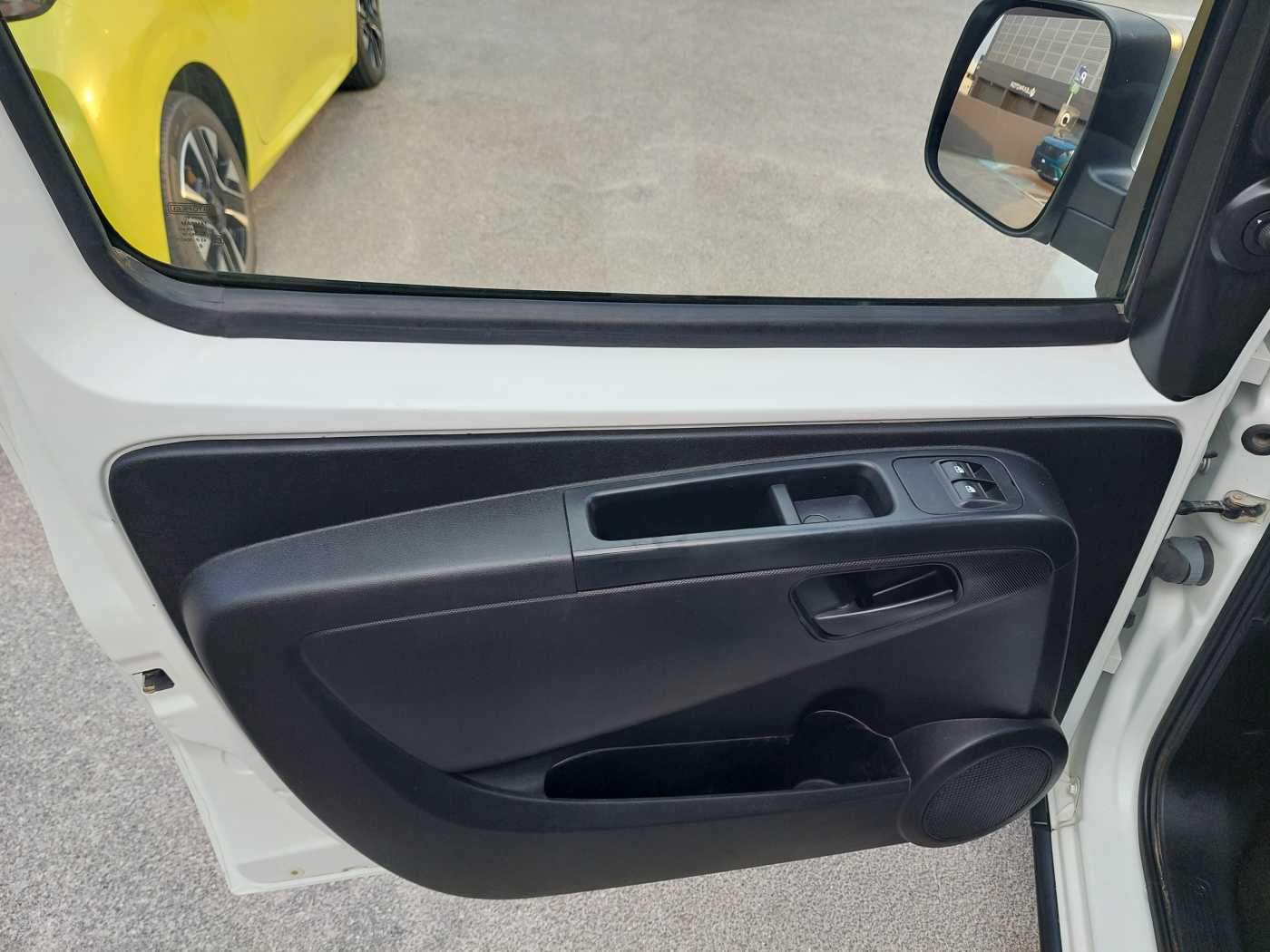 Fiat Fiorino 2ª serie 1.3 MJT 95CV Combi Adventure