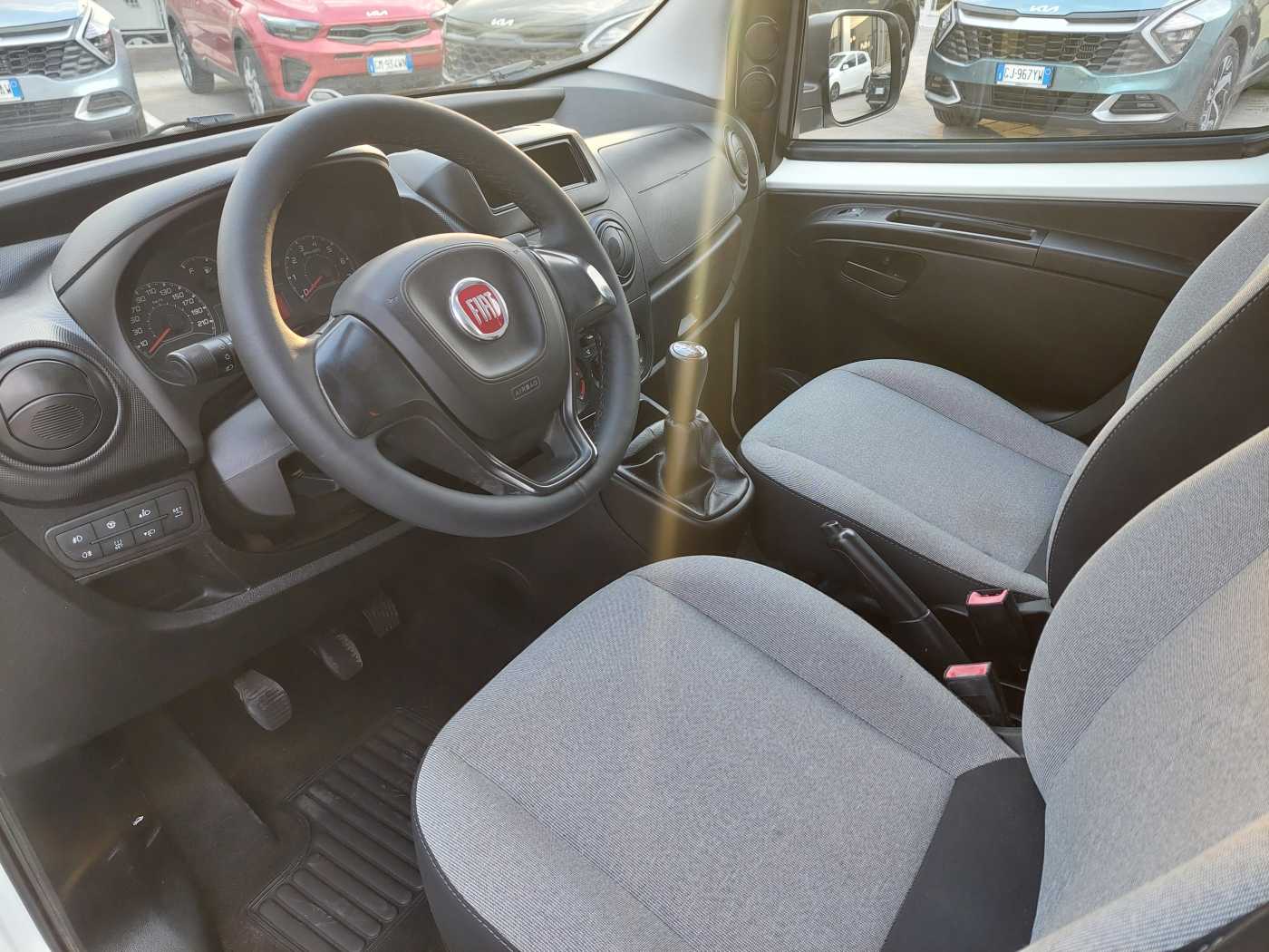 Fiat Fiorino 2ª serie 1.3 MJT 95CV Combi Adventure