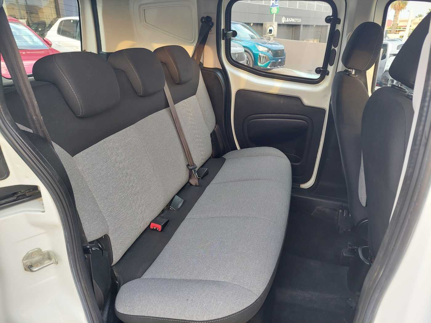 Fiat Fiorino 2ª serie 1.3 MJT 95CV Combi Adventure