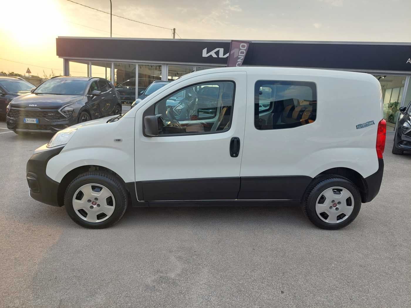 Fiat Fiorino 2ª serie 1.3 MJT 95CV Combi Adventure