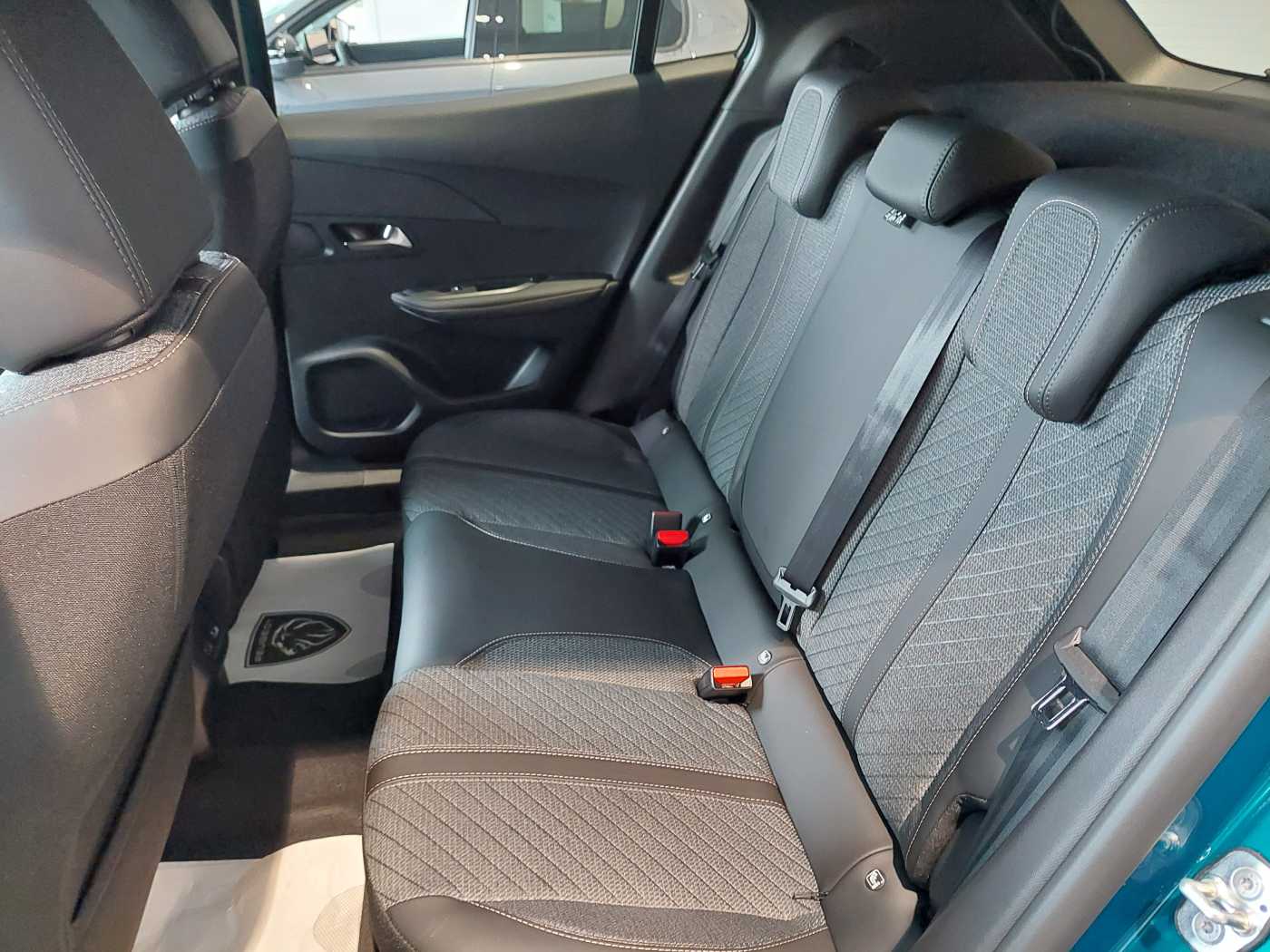 Peugeot 2008 2ª serie PureTech 100 S&S Allure KM0