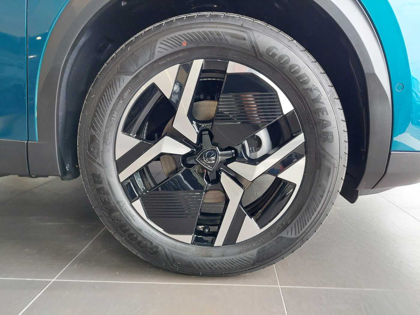 Peugeot 2008 2ª serie PureTech 100 S&S Allure KM0