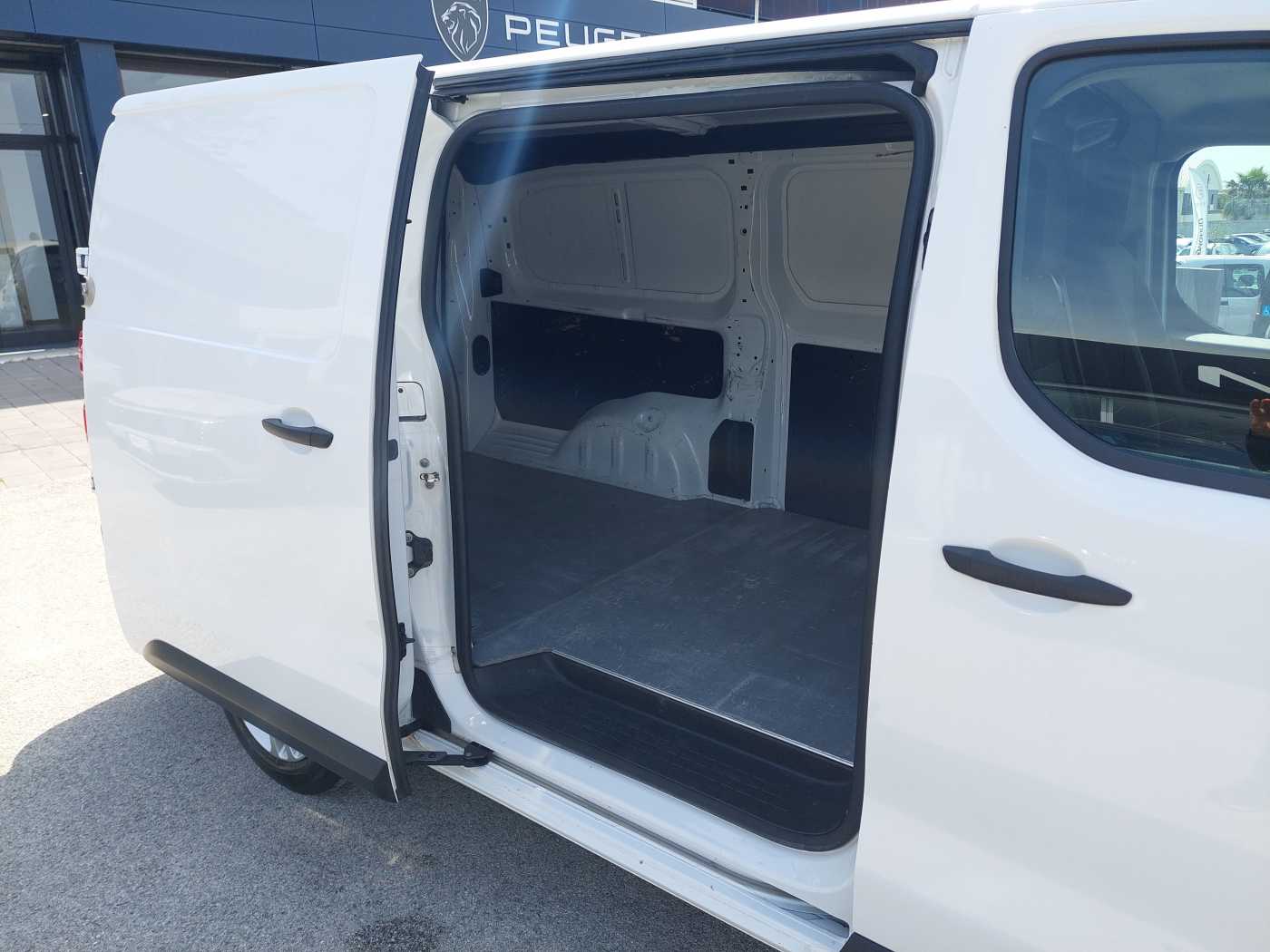 Opel Vivaro 2.0 Diesel 145CV L3H1 Furgone Enjoy