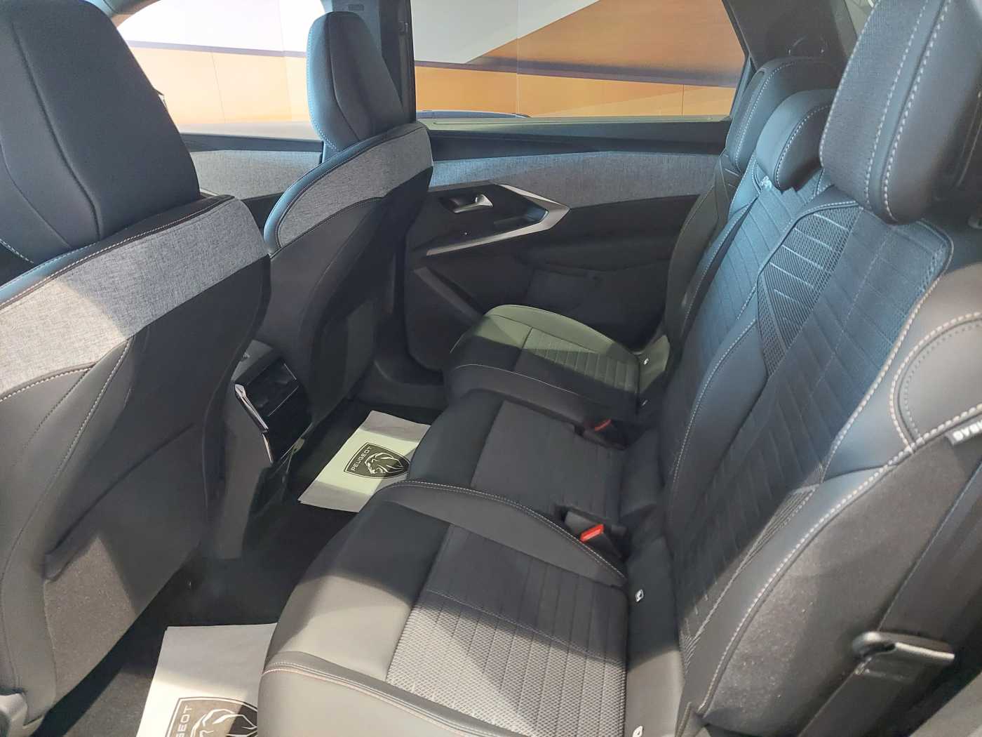 Peugeot 5008 3ª serie Hybrid 145 e-DCS6 Allure KM0