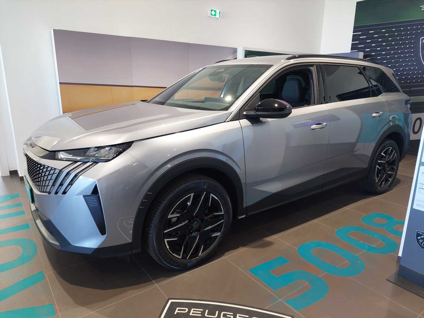 Peugeot 5008 3ª serie Hybrid 145 e-DCS6 Allure KM0