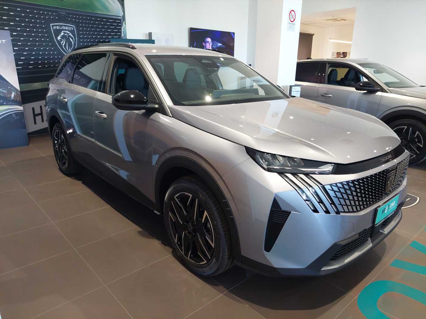 Peugeot 5008 3ª serie Hybrid 145 e-DCS6 Allure KM0