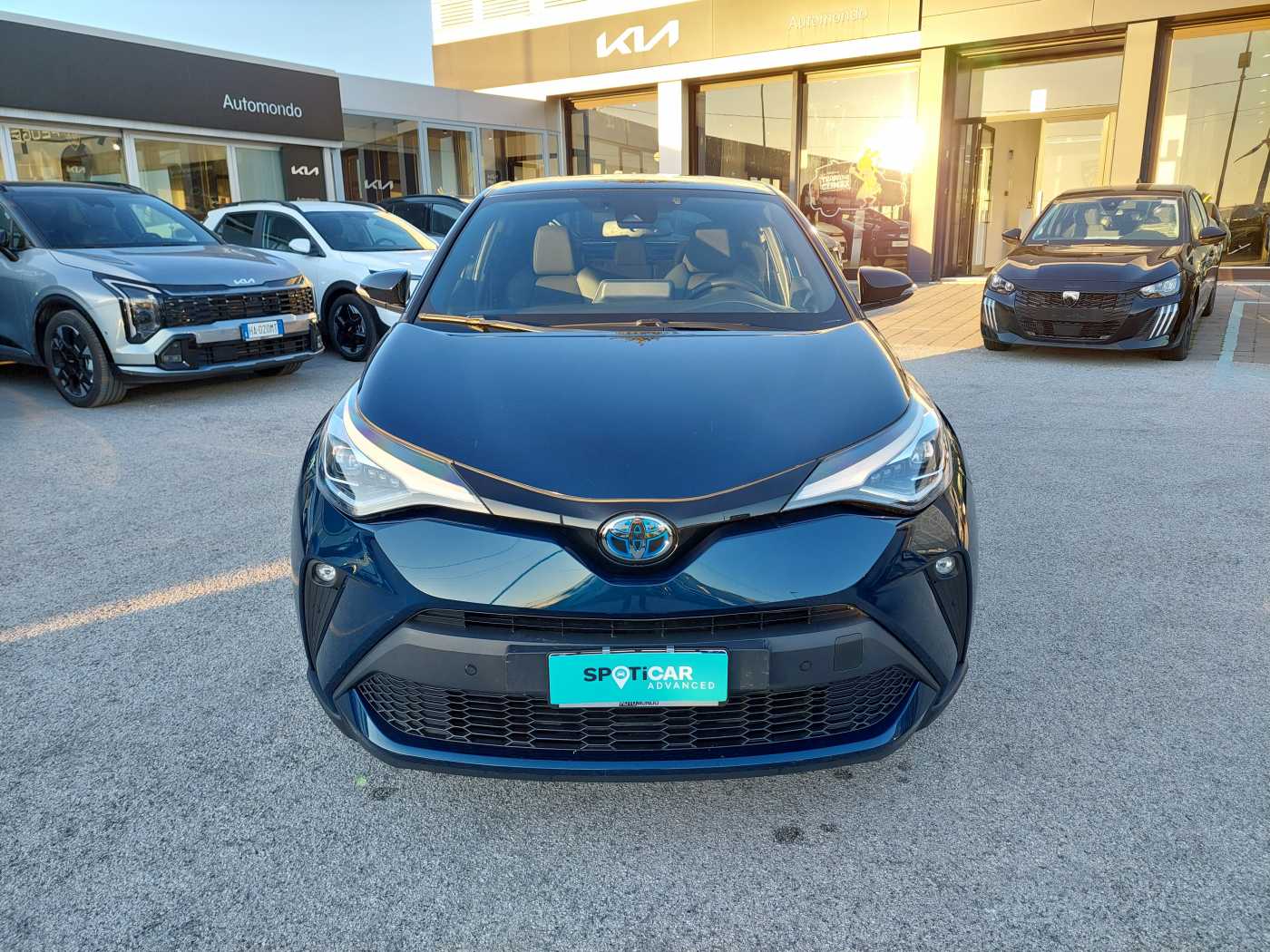 Toyota C-HR 1.8 HYBRID TREND 122CV E-CVT