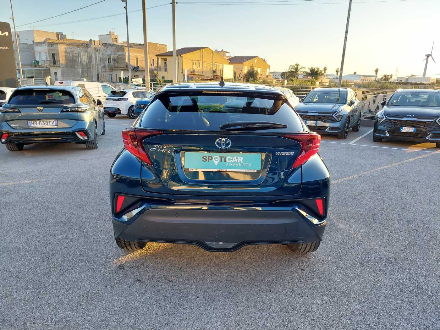 Toyota C-HR 1.8 HYBRID TREND 122CV E-CVT