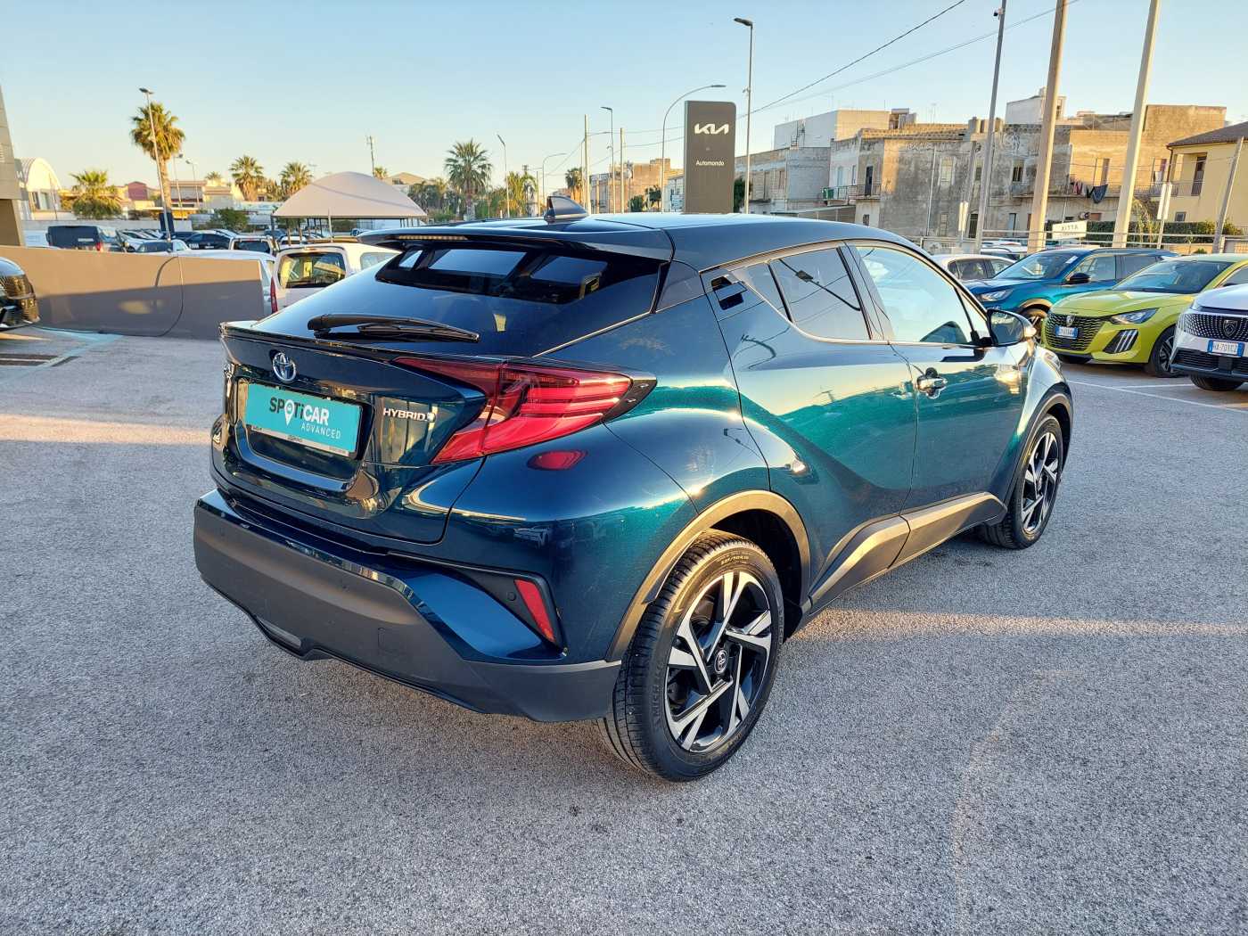 Toyota C-HR 1.8 HYBRID TREND 122CV E-CVT