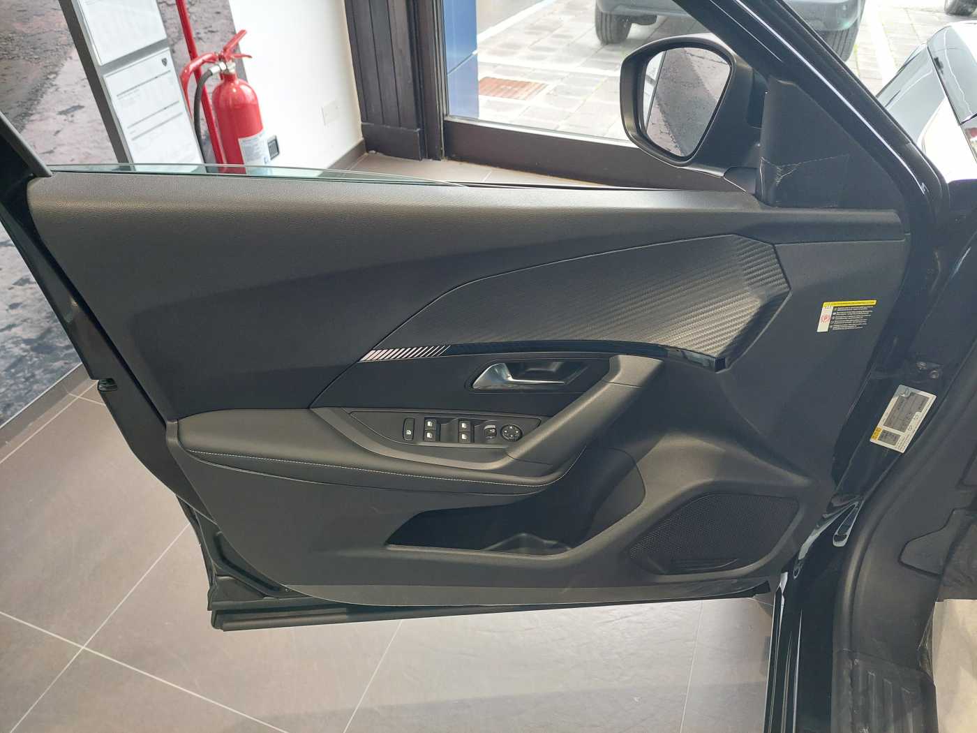 Peugeot 2008 2ª serie PureTech 100 S&S Allure KM0